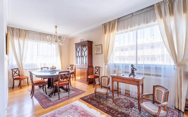 Appartement à vendre    5 pièces • 145 m2 Lyon 6