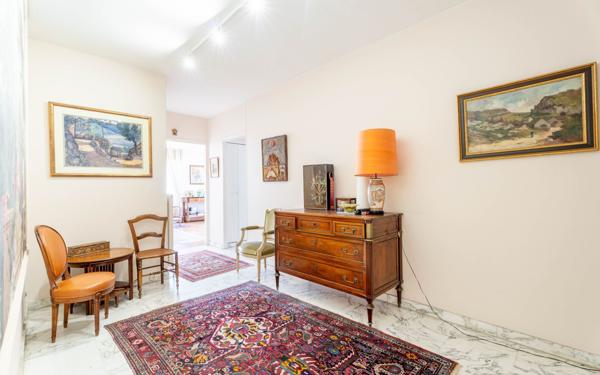 Appartement à vendre    5 pièces • 145 m2 Lyon 6