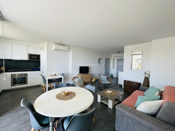 SUPERBE APPARTEMENT 3 PIECES DE 63M2 AVEC VUE MER