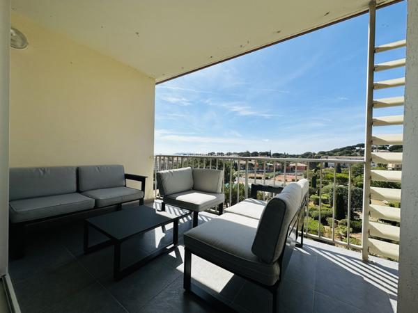 SUPERBE APPARTEMENT 3 PIECES DE 63M2 AVEC VUE MER