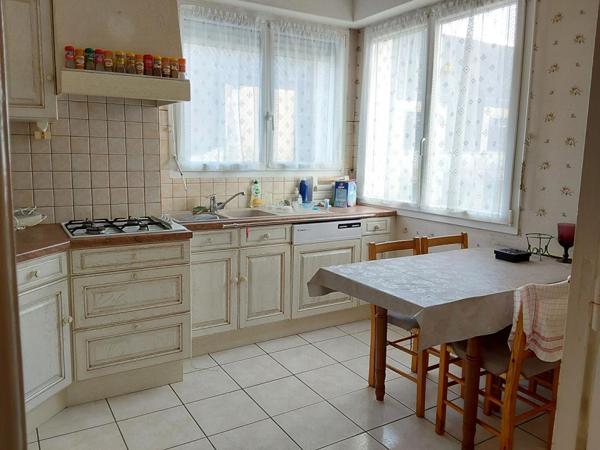 Maison Rostrenen 6 pièce(s) 150 m2