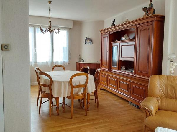 Maison Rostrenen 6 pièce(s) 150 m2