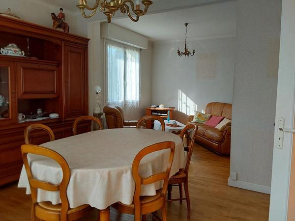 Maison Rostrenen 6 pièce(s) 150 m2