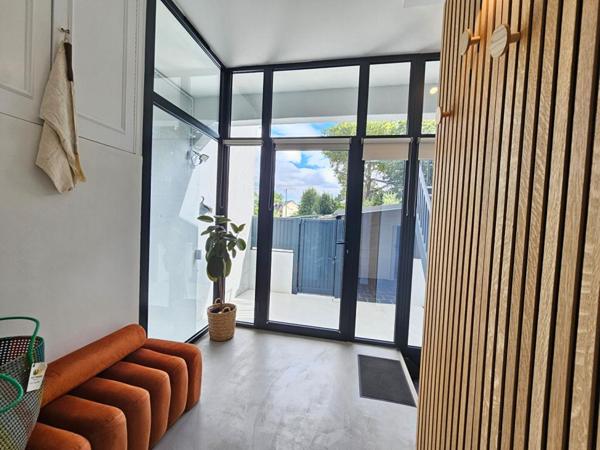 Maison angevine à seulement 5 minutes à vélo de la gare Saint-Laud - Le charme de l'ancien et le confort du contemporain