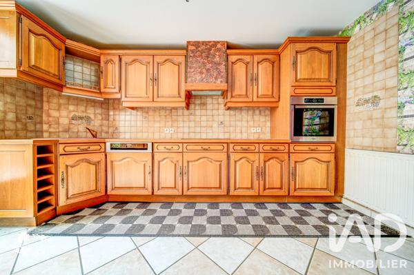 Maison à vendre 6 pièces 227 m² Maron