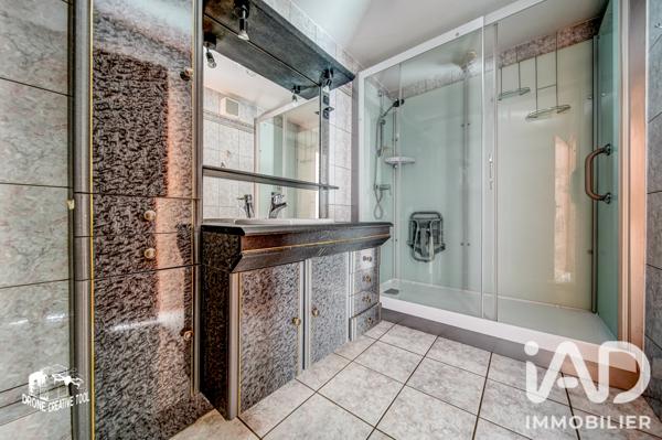 Maison à vendre 6 pièces 227 m² Maron