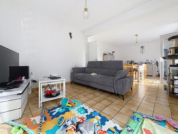 À vendre à ANETZ : Ensemble immobilier de deux appartements + garages - idéal investisseur