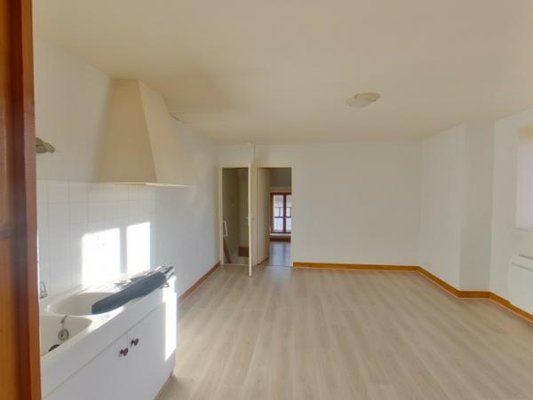 Location Appartement 2 pièces-1ER ETAGE - Contres (41700) - CALME