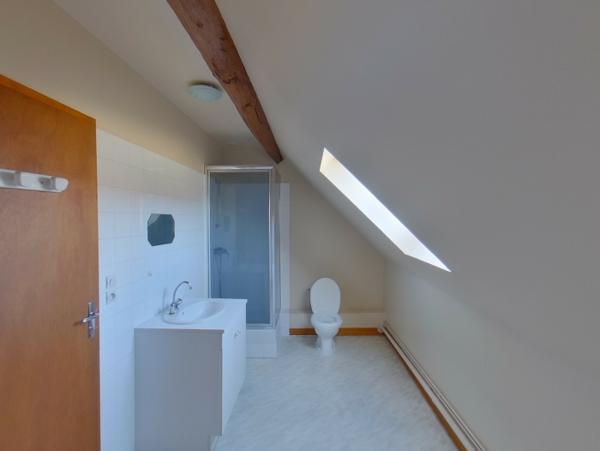 Location Appartement 2 pièces-1ER ETAGE - Contres (41700) - CALME