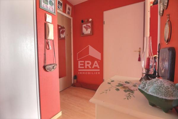 T2 AVEC BALCON ETAGE ELEVE METRO LIGNE 14 MAIRIE DE SAINT-OUEN