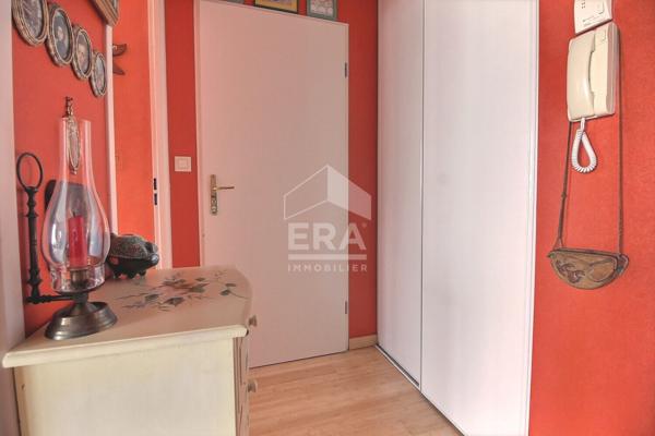 T2 AVEC BALCON ETAGE ELEVE METRO LIGNE 14 MAIRIE DE SAINT-OUEN