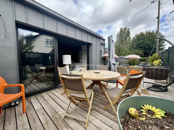 Vente                                                      Maison
                        
                     7 pièces                      122 m2                     à Dinan