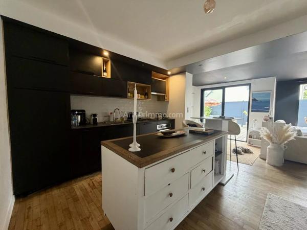Vente                                                      Maison
                        
                     7 pièces                      122 m2                     à Dinan