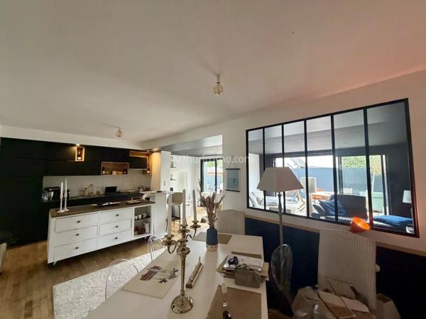 Vente                                                      Maison
                        
                     7 pièces                      122 m2                     à Dinan