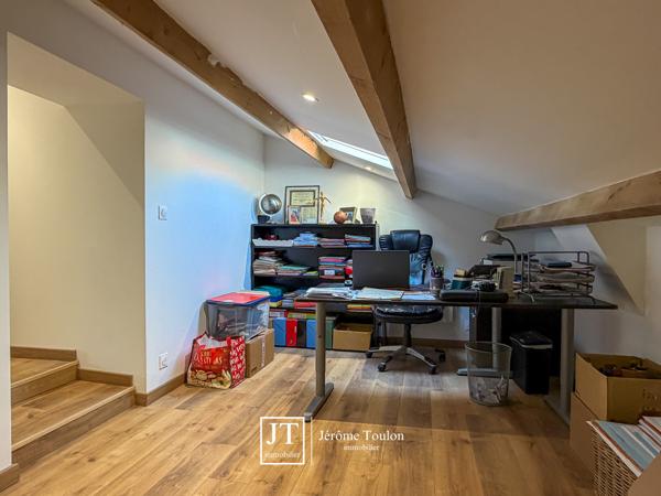 Maison 4 pièce(s) 3 chambre(s) 143 m²