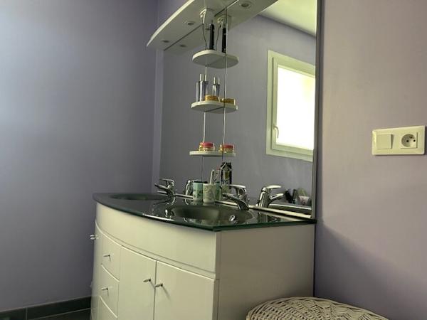 Maison + 6 Gîtes + Terrain