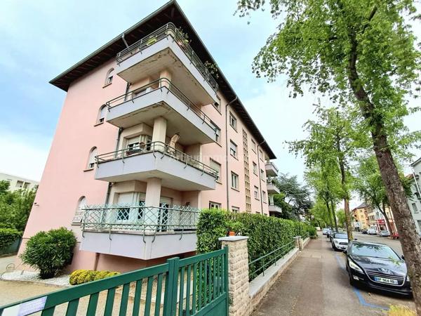 Vente                                                      Appartement
                        
                     4 pièces                      96 m2                     à Colmar