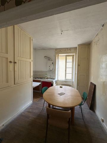 Ancien moulin avec turbine en activité, 700 m² de potentiel au coeur d'un des Plus Beaux Villages de France Segur le chateau