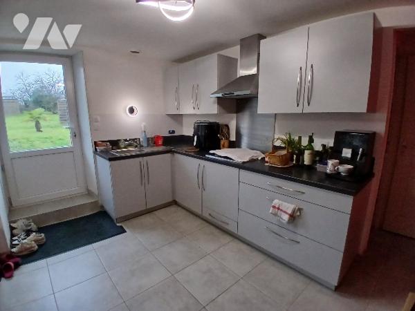 Maison à vendre à LA CHAPELLE-SAINT-LAURENT (79430)