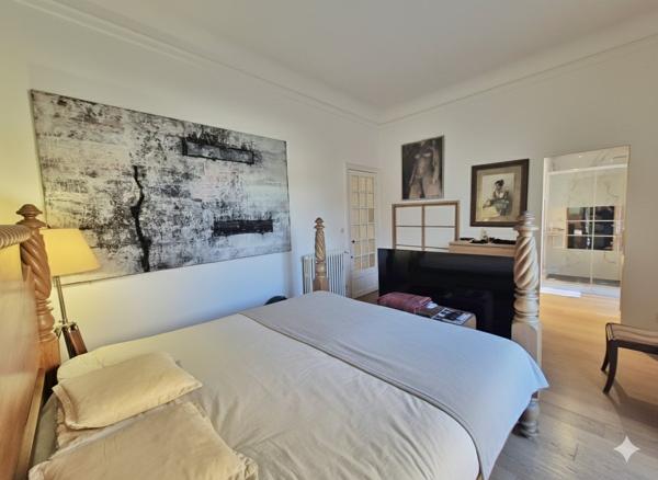 Ensemble immobilier Appartement Bourgeois, plus Studio, et Grand Garage Beziers