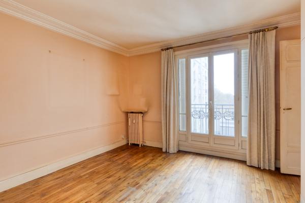 Paris 16ème sud /Limite Boulogne-Parc des Princes : Appartement 85 M2 à rénover avec vue dégagée