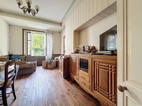 Nantes Saint-Félix / Maison à rénover / jardin