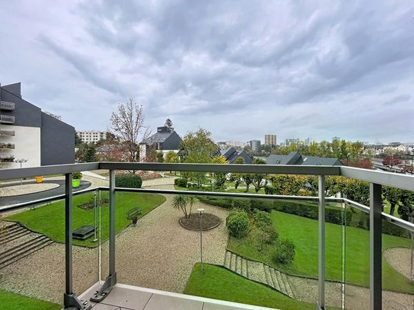 BORDS DE LOIRE APPARTEMENT 2 CHAMBRES BALCON STATIONNEMENT