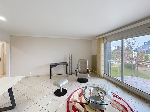 BORDS DE LOIRE APPARTEMENT 2 CHAMBRES BALCON STATIONNEMENT