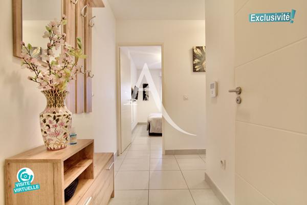 LATTES - MAURIN - APPARTEMENT 2 PIÈCES - 42 m2 - BALCON - DERNIER ÉTAGE - PLACE DE PARKING PRIVATIF