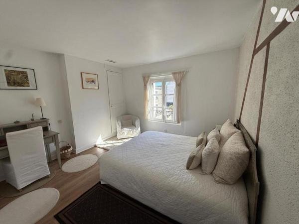 Demeure de caractère rénovée, 260 m², 6cambres avec jardin et stationnements au cœur de Tours