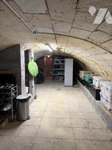 Demeure de caractère rénovée, 260 m², 6cambres avec jardin et stationnements au cœur de Tours