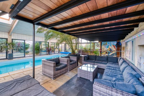 Charmante villa de caractère avec vue mer à Port des Barques