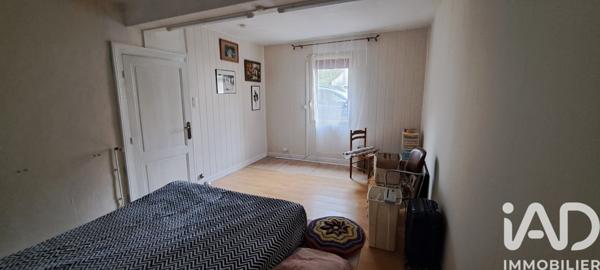 Maison à vendre 4 pièces 215 m² Saint-Pierre-d'Eyraud