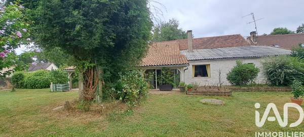 Maison à vendre 4 pièces 215 m² Saint-Pierre-d'Eyraud