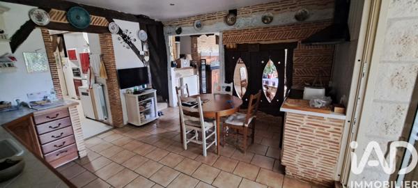 Maison à vendre 4 pièces 215 m² Saint-Pierre-d'Eyraud