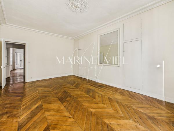 Charme authentique au cœur du Marais.