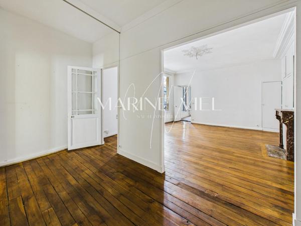 Charme authentique au cœur du Marais.