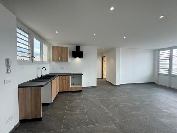 Appartement T2 NON MEUBLE BASSE TERRE