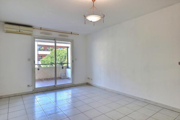 Marseille (13008) BONNEVEINE - Appartement T2 - TERRASSE – EMPLACEMENT EXCEPTIONNEL BORELY / BONNEVEINE – SANS TRAVAUX