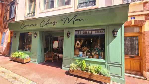 Immeuble Dreux 6 pièce(s) 210 m2 avec local commercial