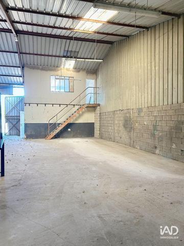 Location hangar 200 m² Villiers-en-Bière
