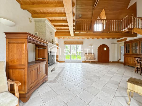 Maison de caractère 6 pièces, parc de 2000 m2