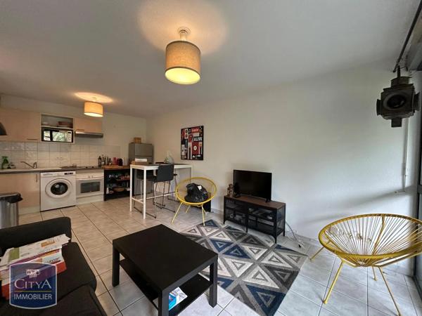 Appartement à louer 2 pièces 41.19m² Narbonne (11100)