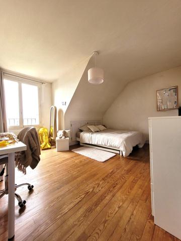 GUILERS : maison de ville T5 , grand garage