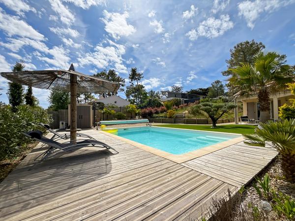 Maison récente 4 chambres avec piscine à Saint Jean de Monts !