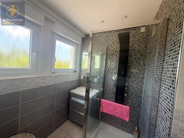 Vente                                                      Maison
                        
                     8 pièces                      200 m2                     à Metz