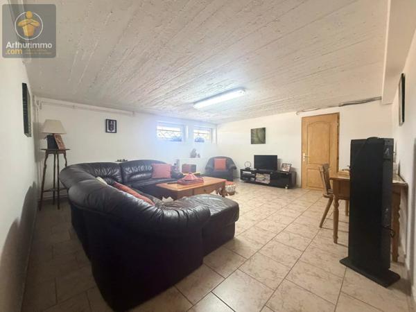 Vente                                                      Maison
                        
                     8 pièces                      200 m2                     à Metz