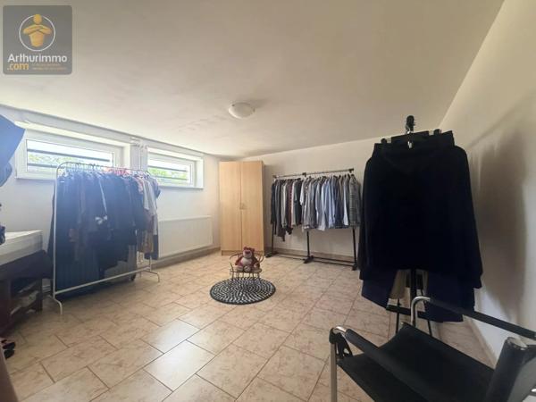 Vente                                                      Maison
                        
                     8 pièces                      200 m2                     à Metz