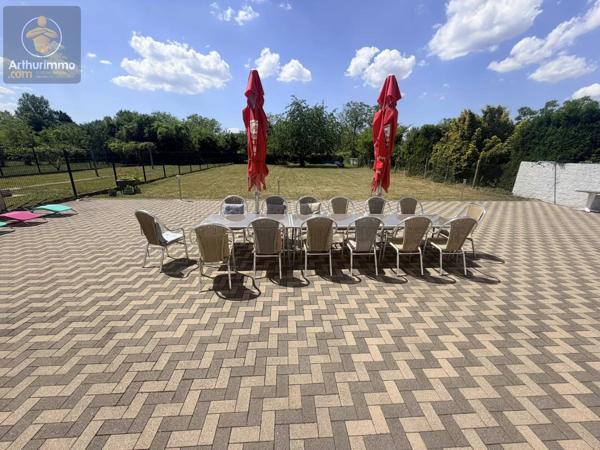 Vente                                                      Maison
                        
                     8 pièces                      200 m2                     à Metz