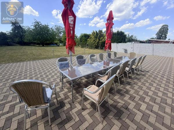 Vente                                                      Maison
                        
                     8 pièces                      200 m2                     à Metz